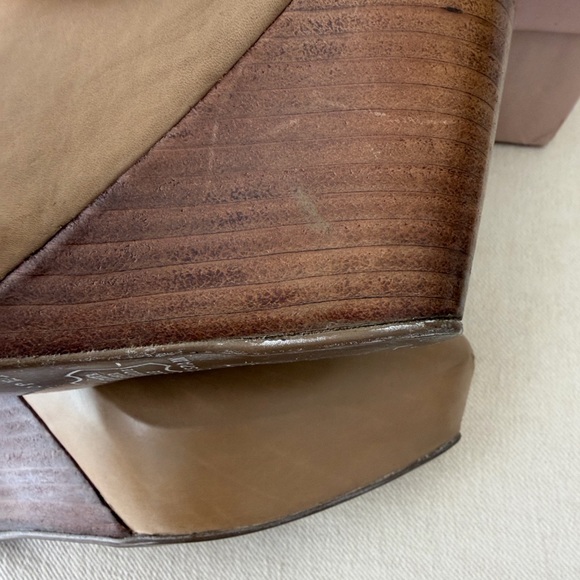 Neiman Marcus Pura Lopez Wedge Bootie Light Tan Leather Super comfortable Sexi 🔥 - Picture 13 of 14